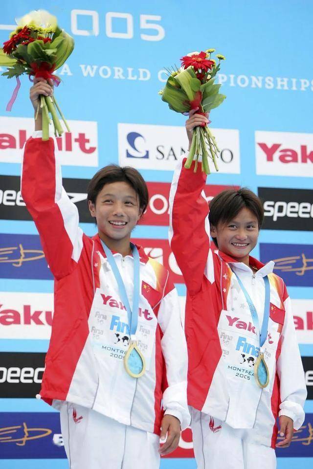 女孩走上10米跳台CQ9电子游戏平台(图1)