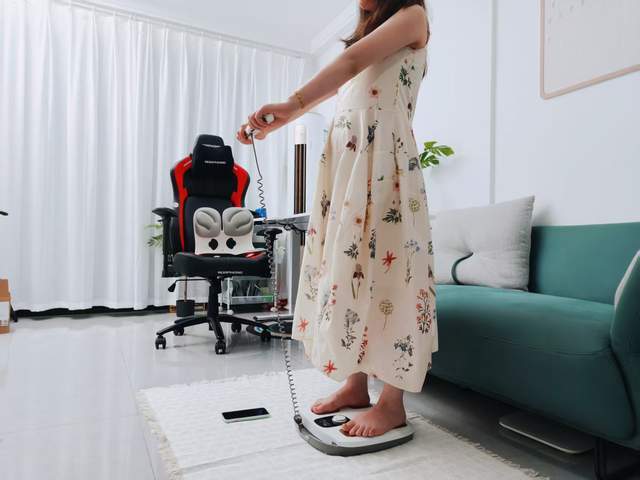 ：3频8电极+12项数据+97%准确率有点全面CQ9电子有限公司InBody体脂秤H30评测(图9)